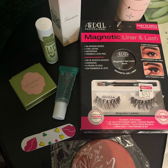 Beauty Bundle - Picture 3 of 3